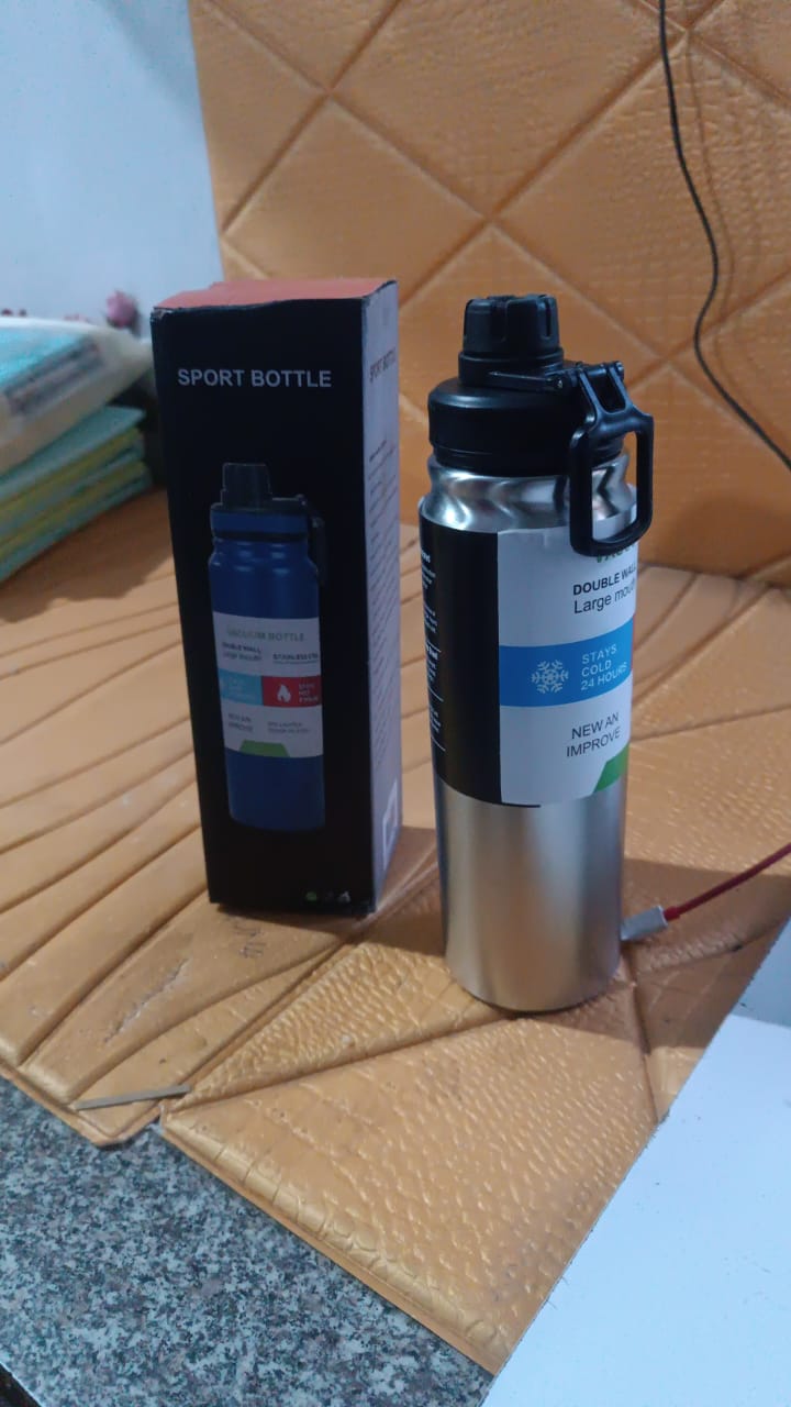 Stainless Steel Double Wall Vacuum-Insulated Drink Water Bottle (800 ML) Stainless Steel Double Wall Vacuum-Insulated Drink Water Bottle (800 ML)